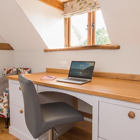 白金汉Exquisite Coach House Near Silverstone & Stowe公寓 外观 照片
