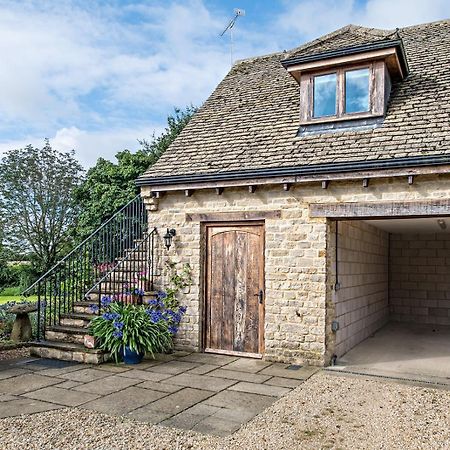 白金汉Exquisite Coach House Near Silverstone & Stowe公寓 外观 照片